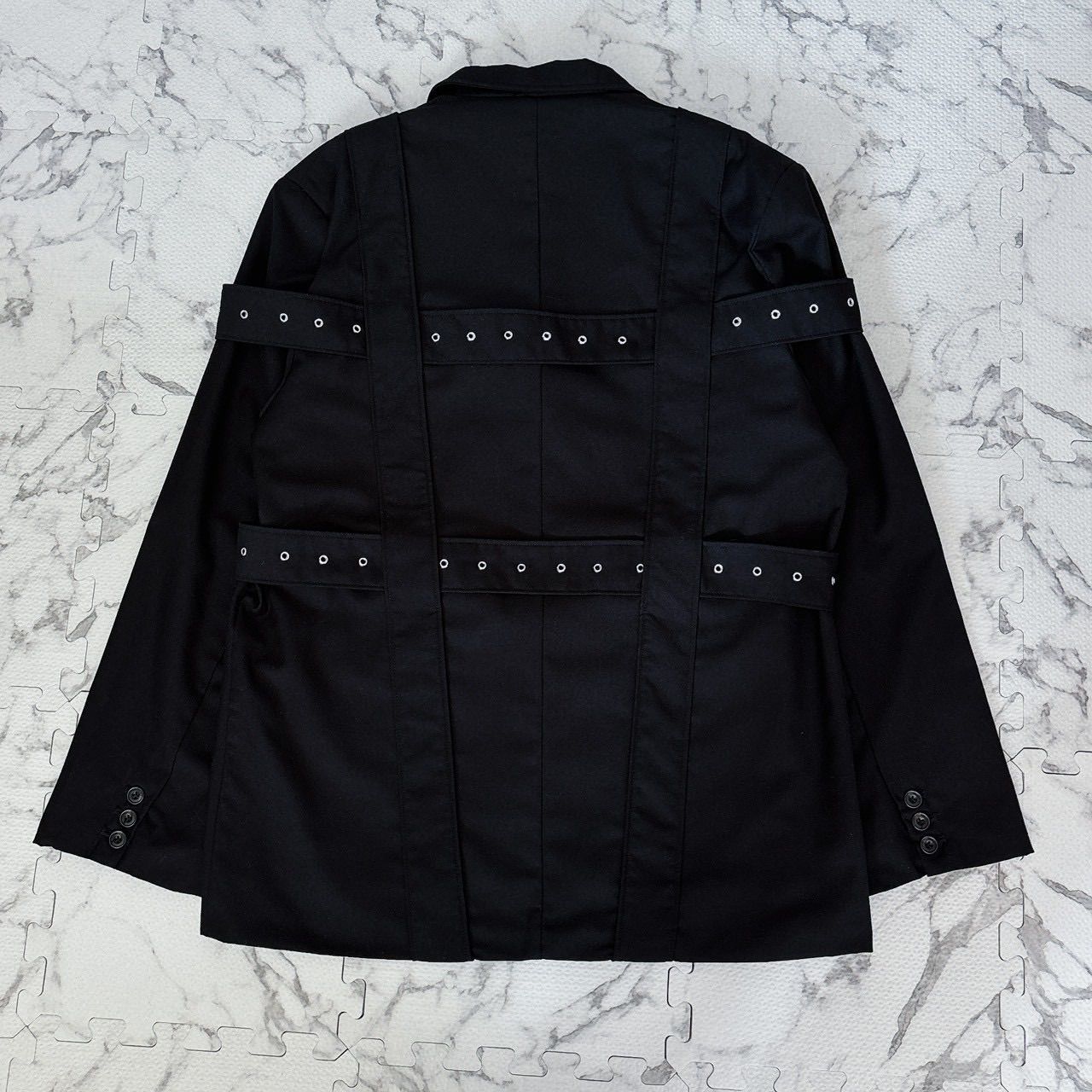 not conventional norfolk jacket ジャケット ベルトデザイン 