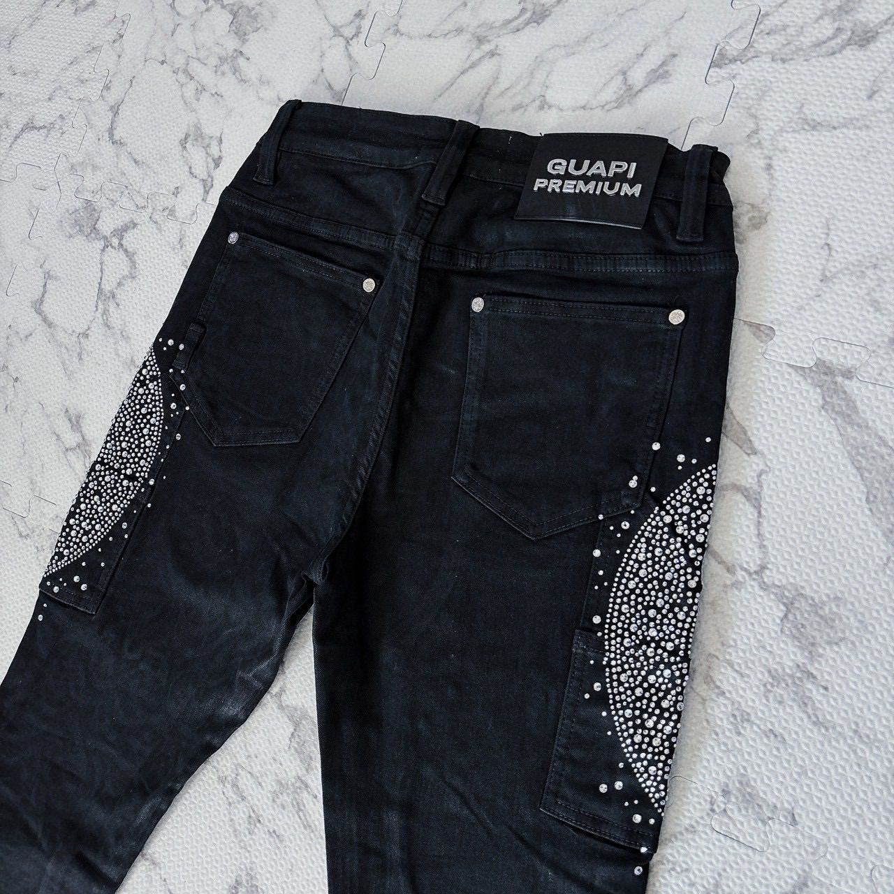 GUAPI PREMIUM waxed calligraphy denim ブラックデニム フレアパンツ