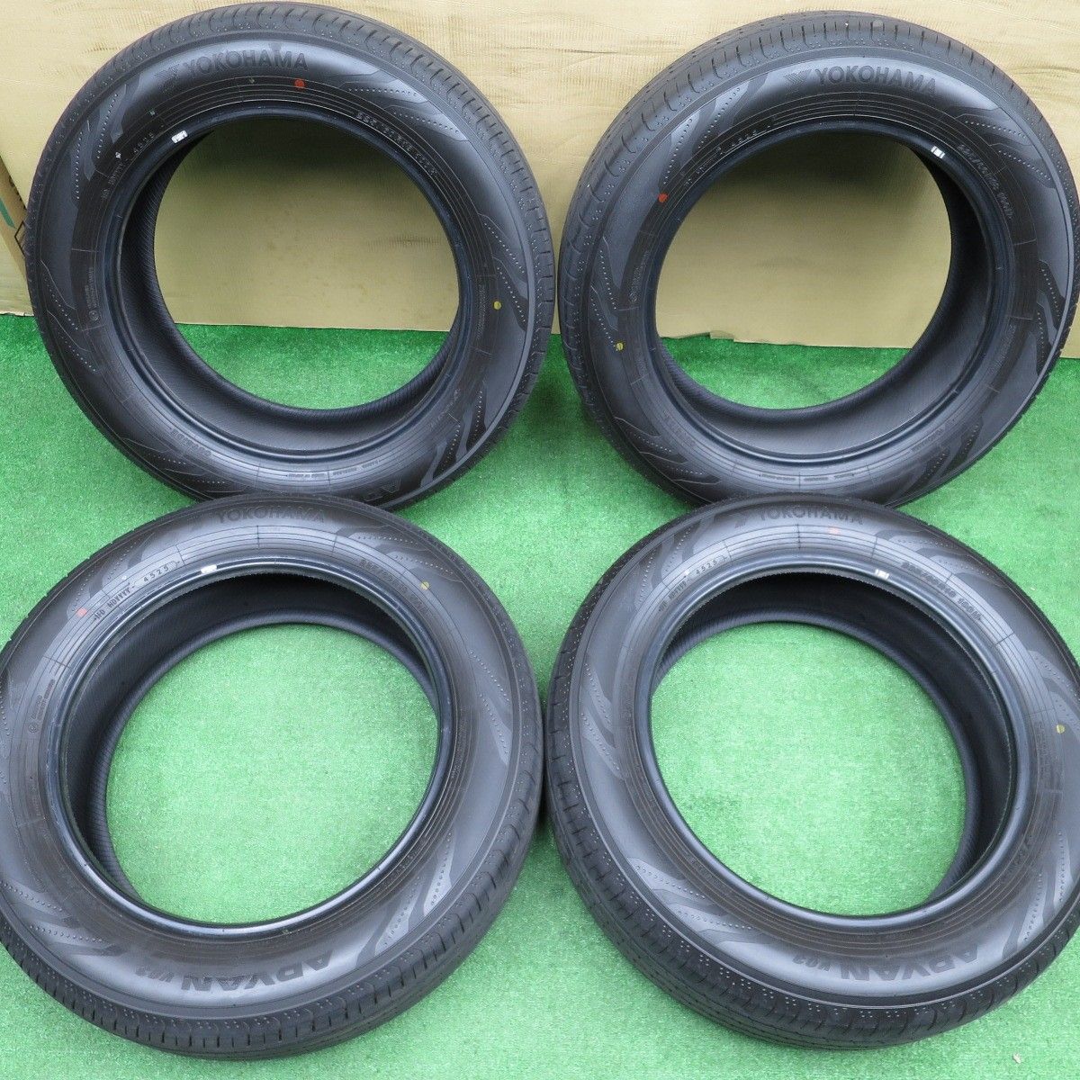 バリ溝！25年！9.5分☆225/60R18 ヨコハマ アドバン V03 タイヤ 18