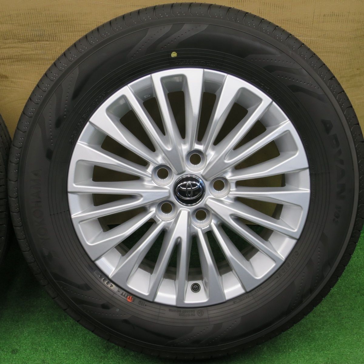 新車外し！25年☆トヨタ 40系 アルファード ヴェルファイア 純正 225