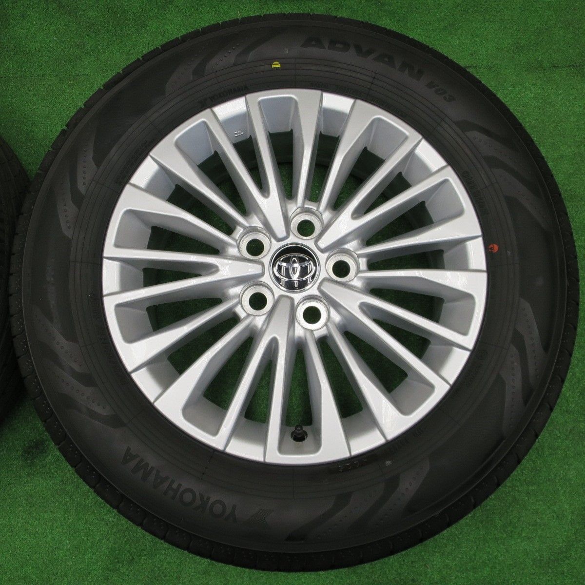 新車外し！25年☆トヨタ 40系 アルファード ヴェルファイア 純正 225