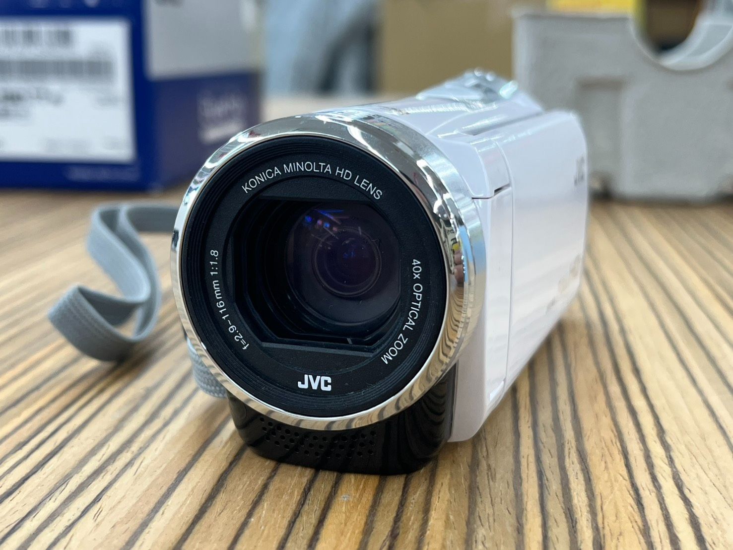 JVC Victor ビデオカメラ Everio GZ-HM177-W ホワイト 不具合あり