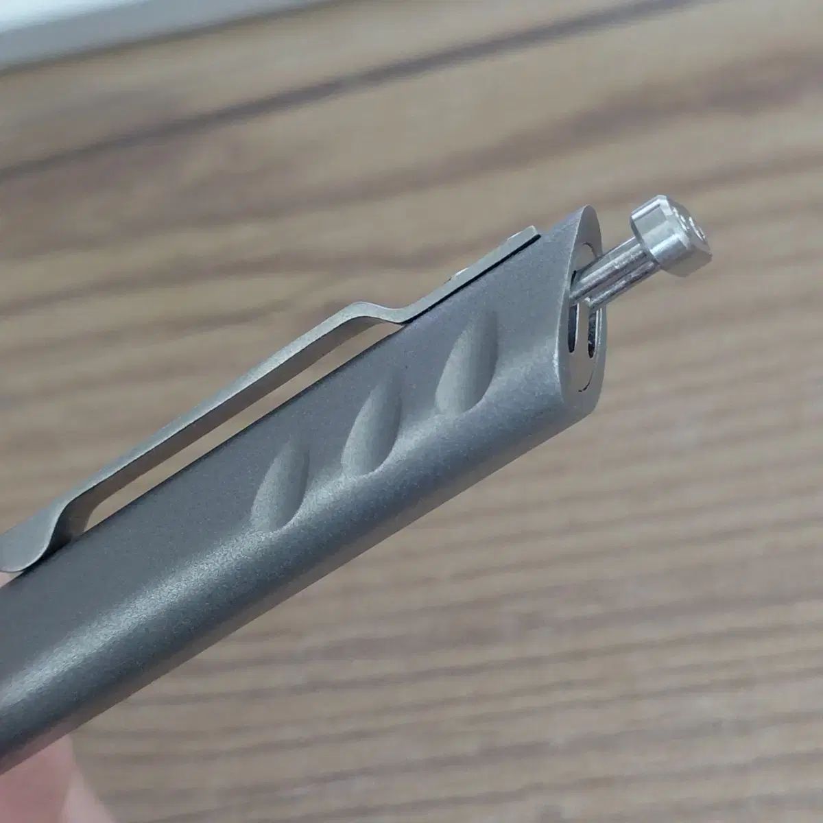 EDC アンバリー エクスプレッサー チタン ボールペン EDC : チタン