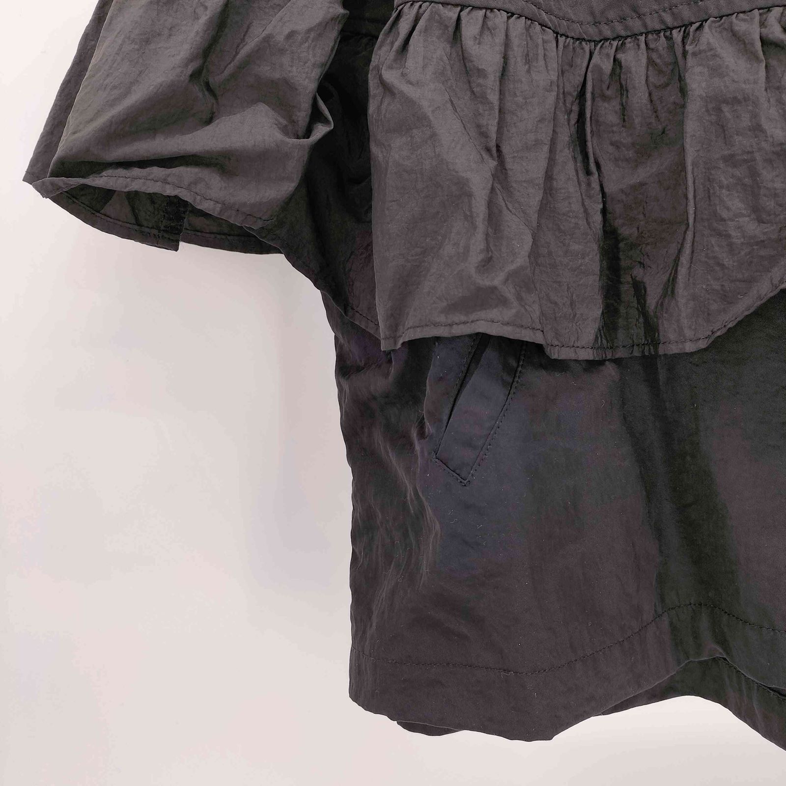 ビアズリー BEARDSLEY ノーカラー フリルデザイン ジャケット