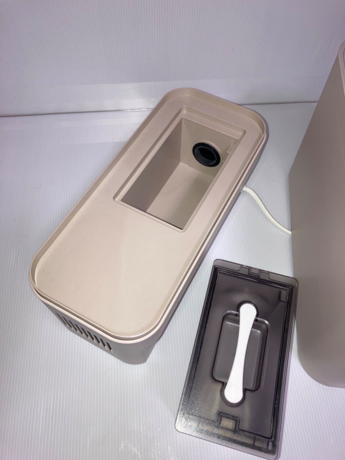 動作確認済】BRUNO ゴミ箱型フローリングクリーナー グレージュ - メルカリ