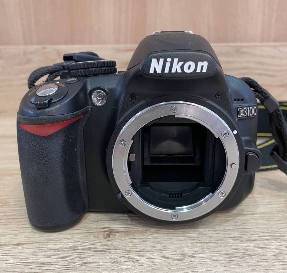 完動品✨ ニコン D3100 18-55mm セット 一眼レフ デジカメ - メルカリ