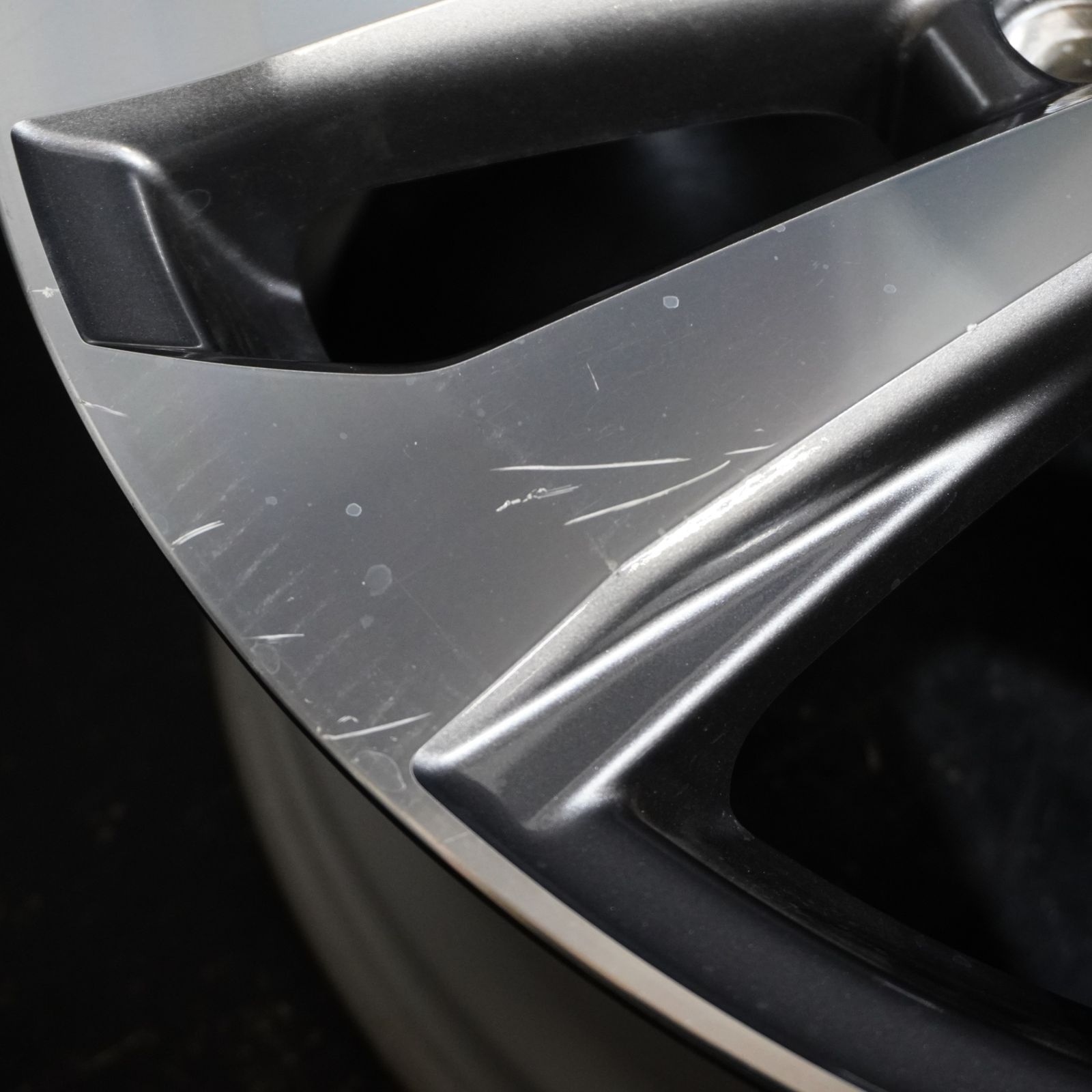 トヨタ 200系 ランドクルーザー ZX 後期 純正 20インチ 4本 6.5J +58