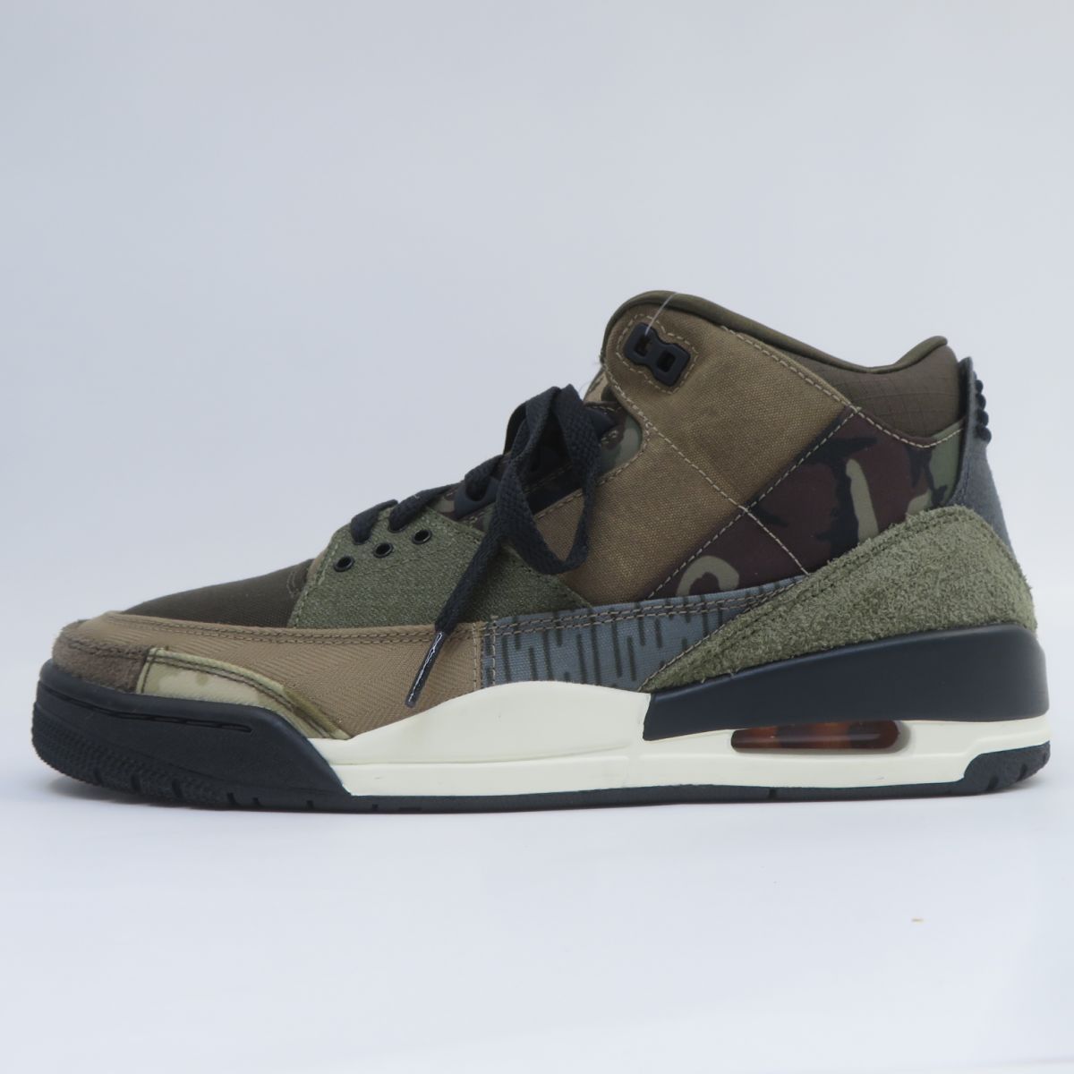 未使用】NIKE ナイキ AIR JORDAN 3 RETRO SE エアジョーダン3 DO1830 
