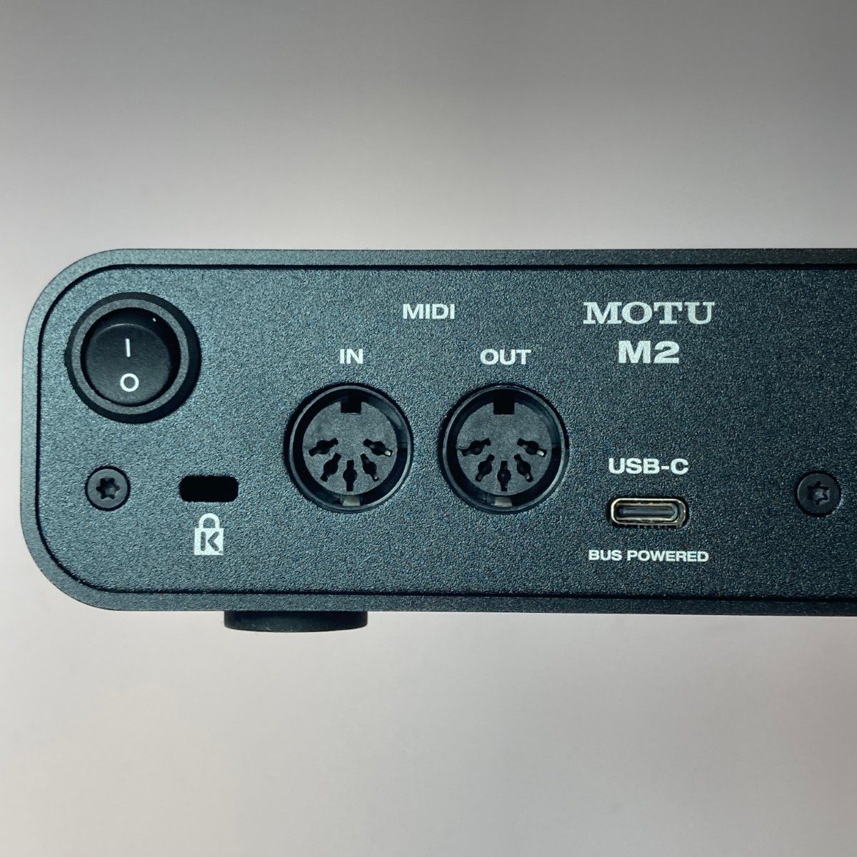 ◎◎MOTU M2 2in 2out USB-C オーディオインターフェース 本体のみ