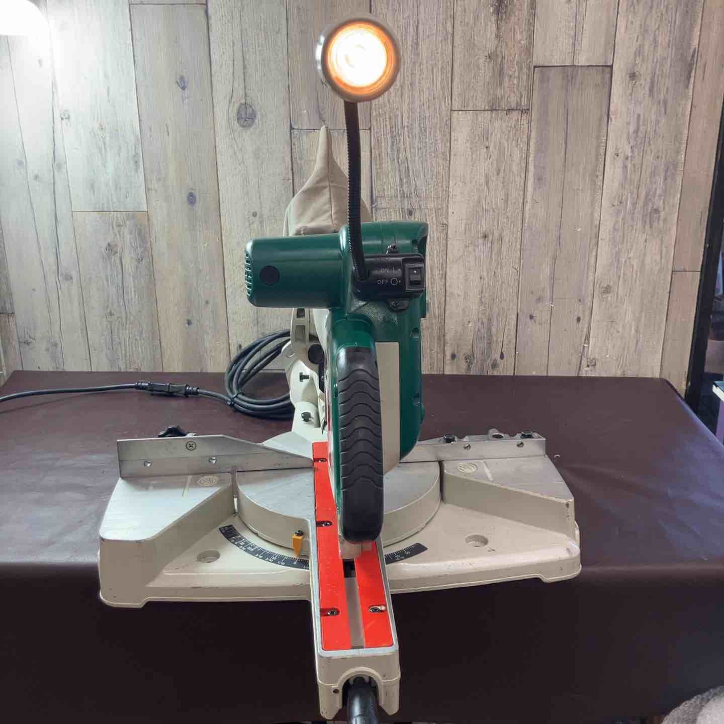【中古品】 ハイコーキ(HIKOKI ※旧:日立工機)  卓上スライドマルノコ C8FSH スライド丸ノコ 【東大和店】 中古品】 ハイコーキ(HIKOKI ※旧:日立工機) 卓上スライドマルノコ