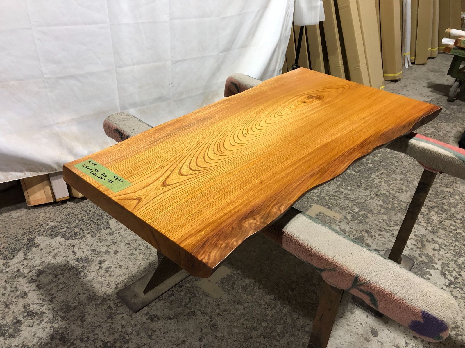 ケヤキ9371 欅 一枚板無垢 乾燥材 1180x510-620x58mm ローテーブル