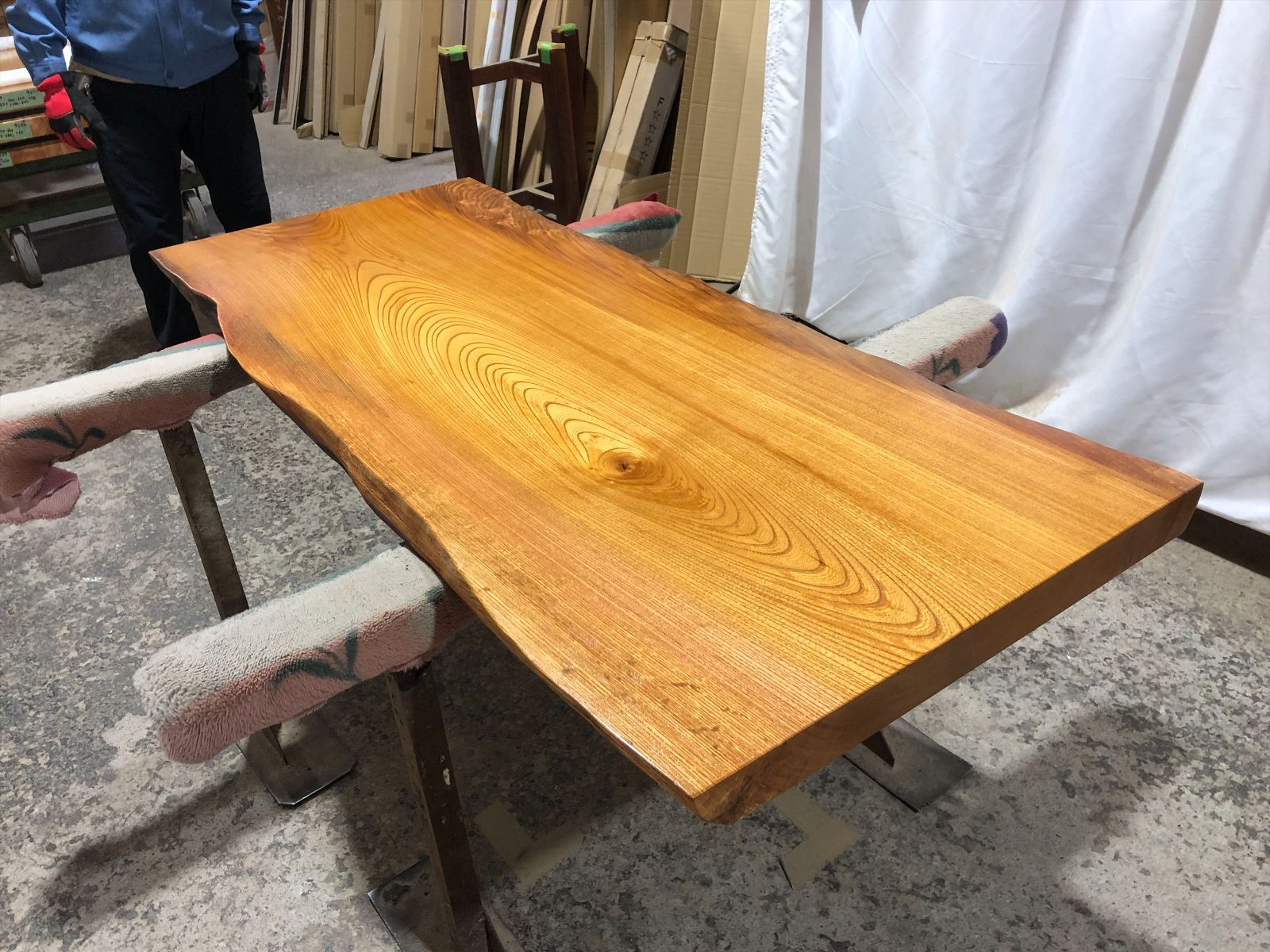 ケヤキ9372 欅 一枚板無垢 乾燥材 1390x560-560x55mm ローテーブル