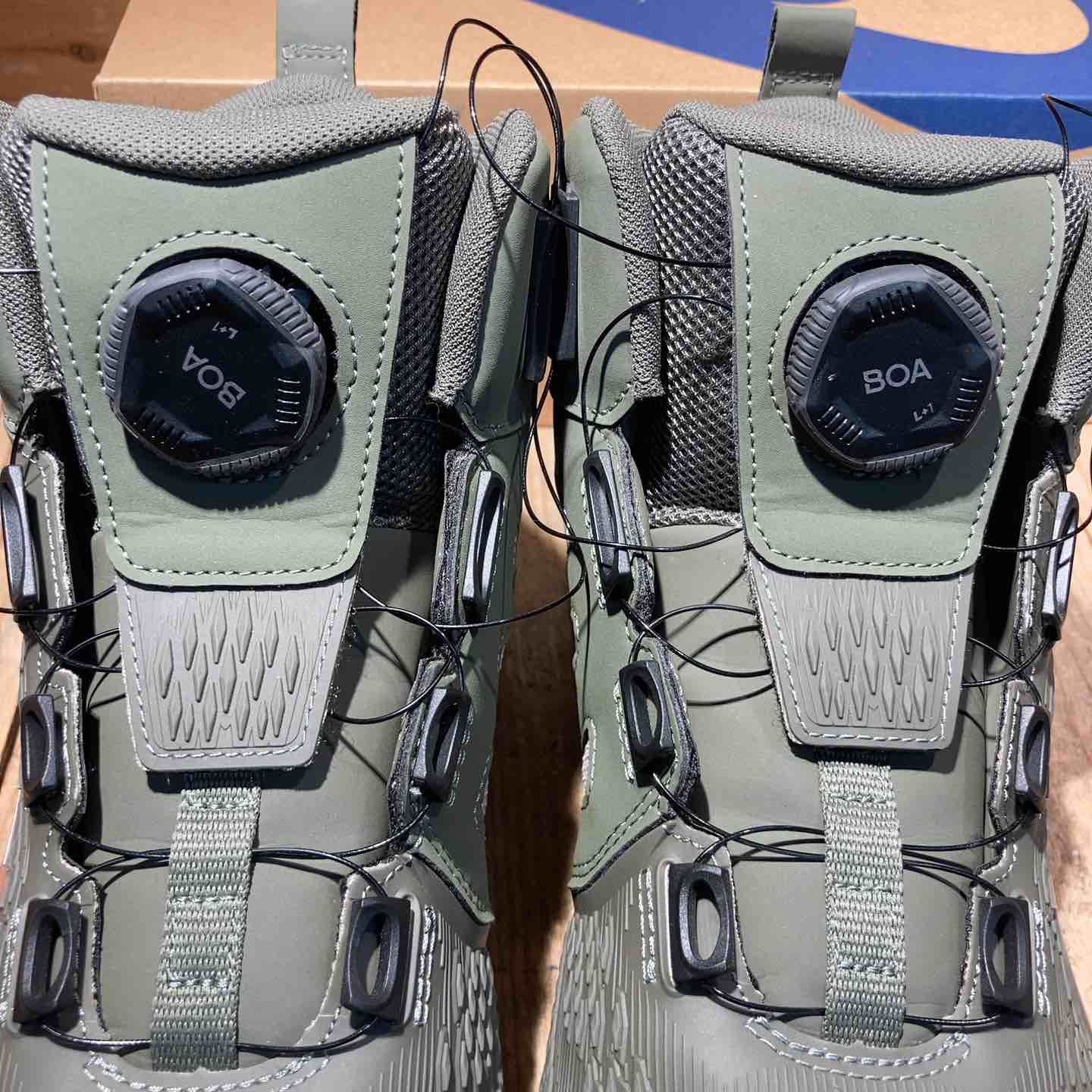 中古極美品】◇[アシックス] 安全靴 ウィンジョブ CP122 BOA マントル