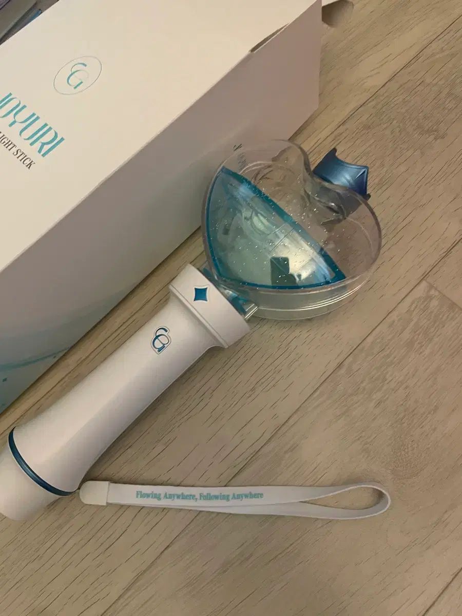 チョ・ユリ(JO YURI) ペンライト 出品 - メルカリ