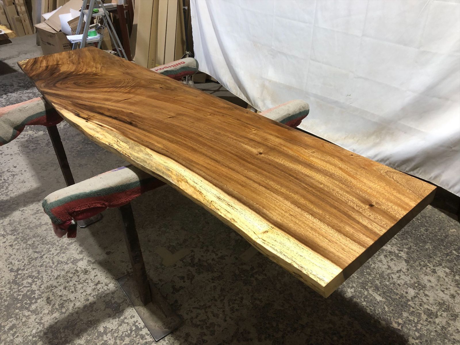 モンキーポッド　センターテーブル　無垢材 モンキーポッド9382 一枚板無垢 乾燥材 2280x460-570-510x55mm