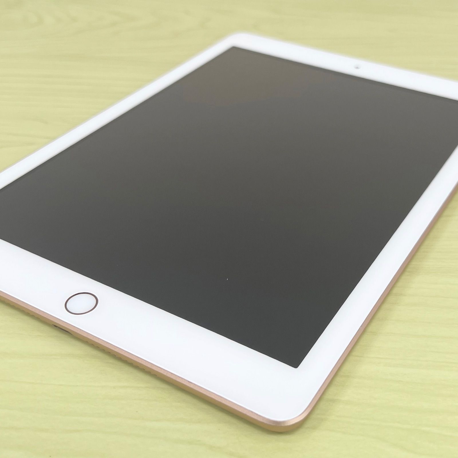 【メルカリ便】美品！修理歴無し！iPad 第6世代 32GB WIFIモデル iPad 第6世代 32GB ゴールド WiFiモデル 21724 - メルカリ