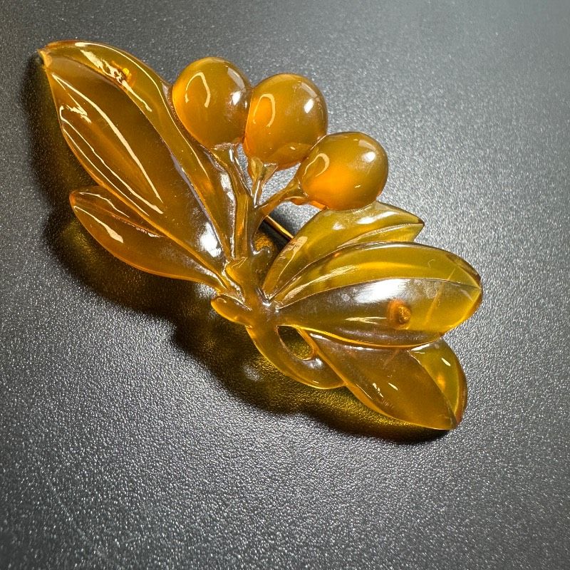 vintage】ブローチ K10 刻印金具 天然琥珀 さくらんぼ リーフ GT-BK0