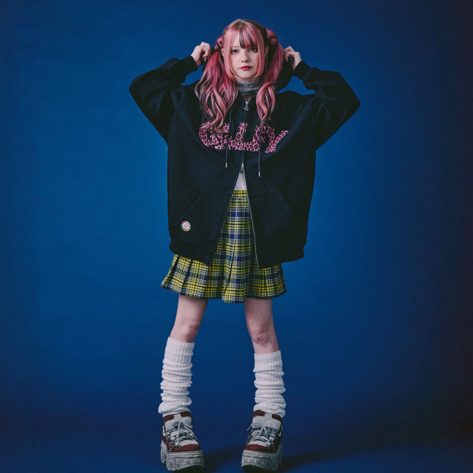 新作//【GALFY/ガルフィー：ばーばの切り貼りリメイクパーカー