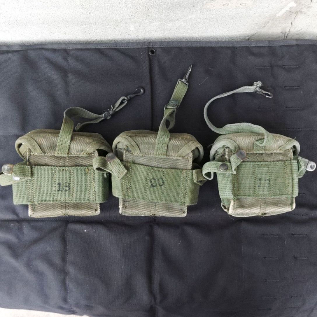 米軍実物】M16A1 20連マガジンボーチ(3個セット) - メルカリ