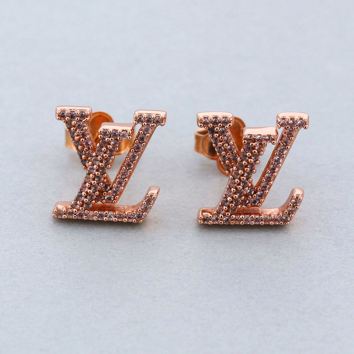 LOUIS VUITTON ルイ・ヴィトン ピアス LV アイコニック ピアス M00986