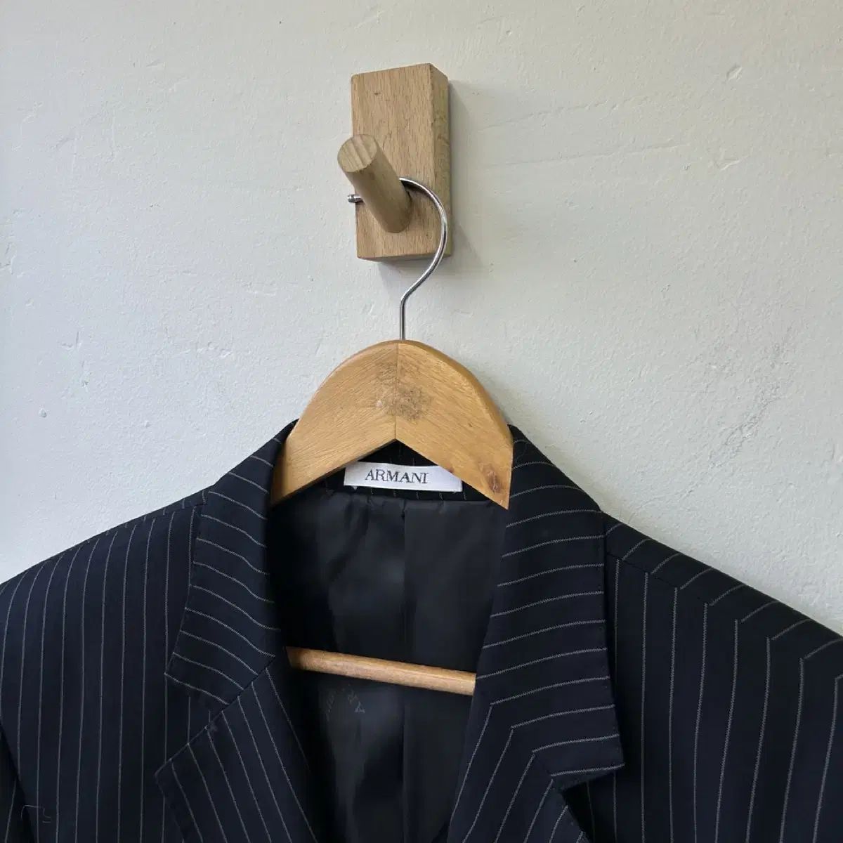 15986 - アルマーニ ストライプ セットアップ スーツ - メルカリ