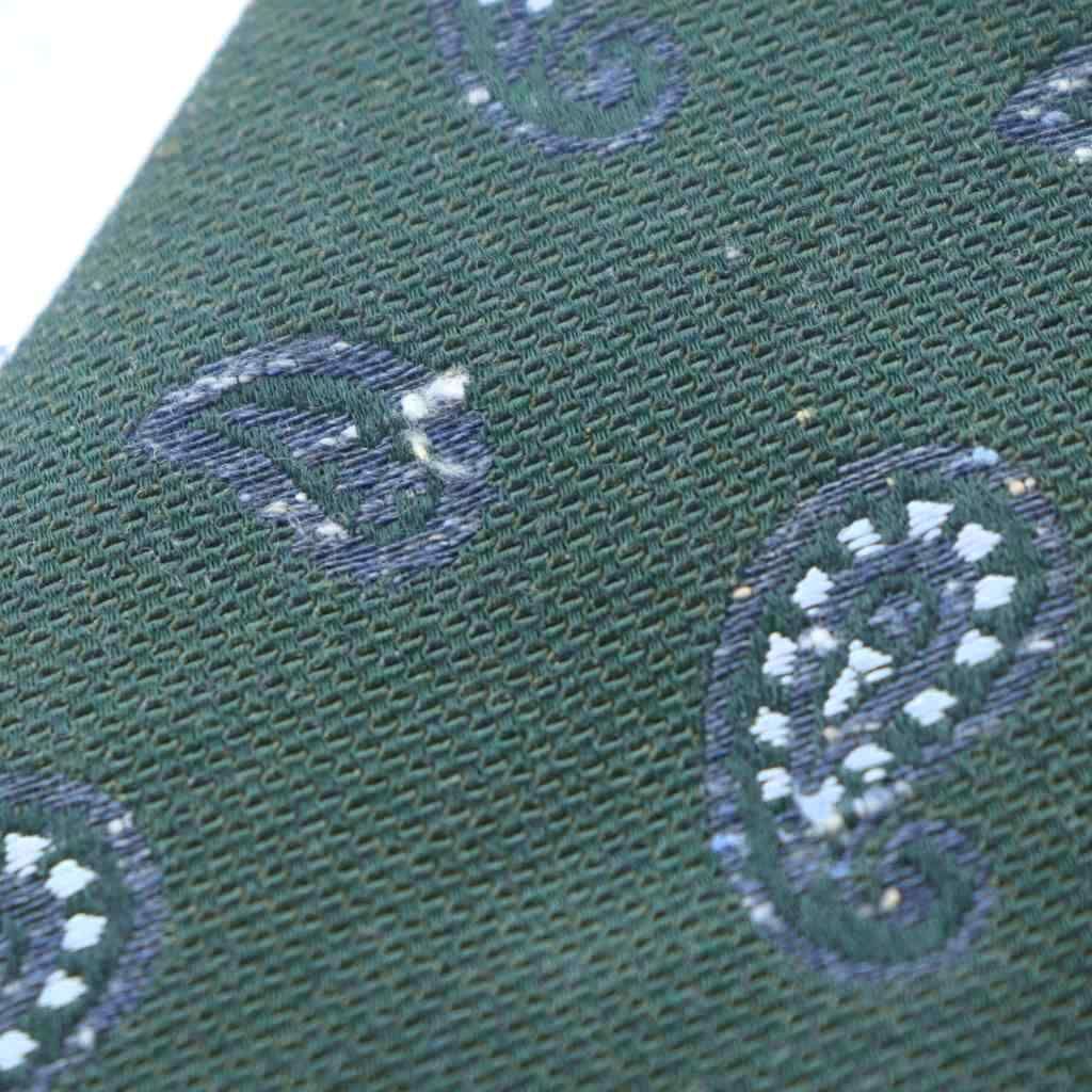 美品　イザイア　isaia 7fold　ネクタイ　緑　ハンドメイド　イタリア製 イザイア ISAIA ネクタイ レギュラータイ 絹 シルク 緑 ペイズリー柄