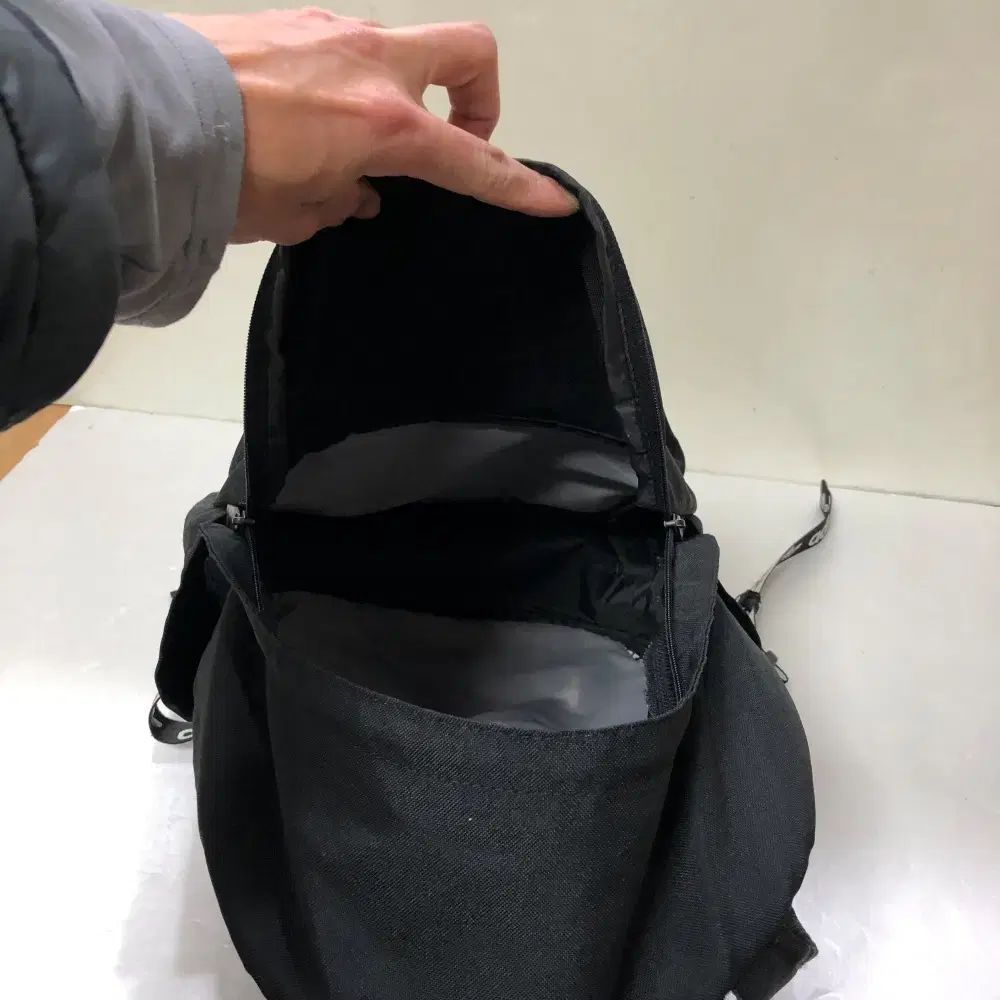 アディダス バックパック@9901 - メルカリ