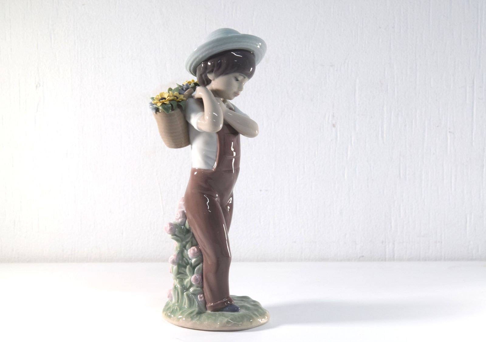 LLADRO リヤドロ フィギュリン 「花かごの少年」 創業604周年記念作品