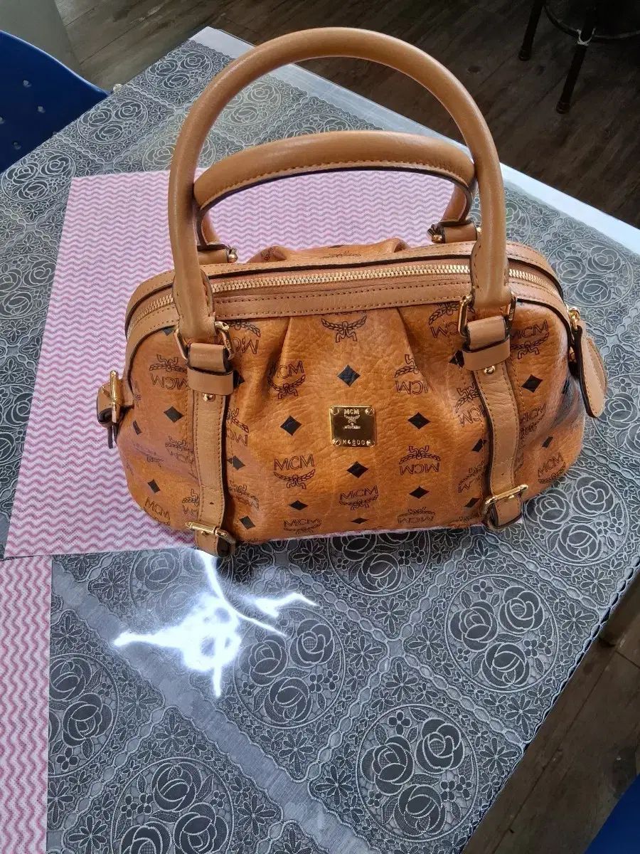 MCM ボストンバッグ ブラウン MCM ボストンバッグ ブラウン トートバッグ 【公式通販】