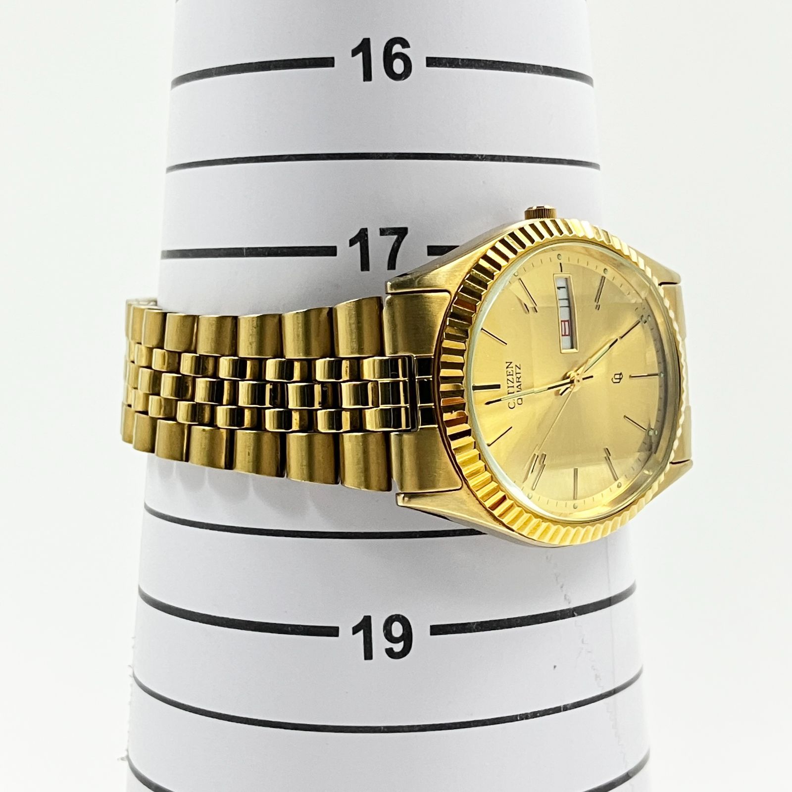 中古】シチズン CITIZEN クォーツ 腕時計 ゴールド 6100-K09320