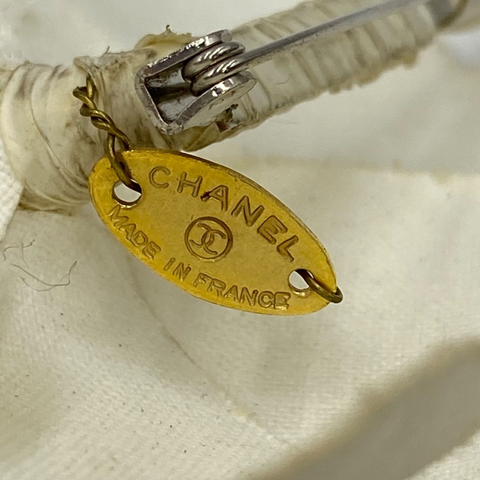 CHANEL シャネル カメリア ブローチ コサージュ バッチ ホワイト 白