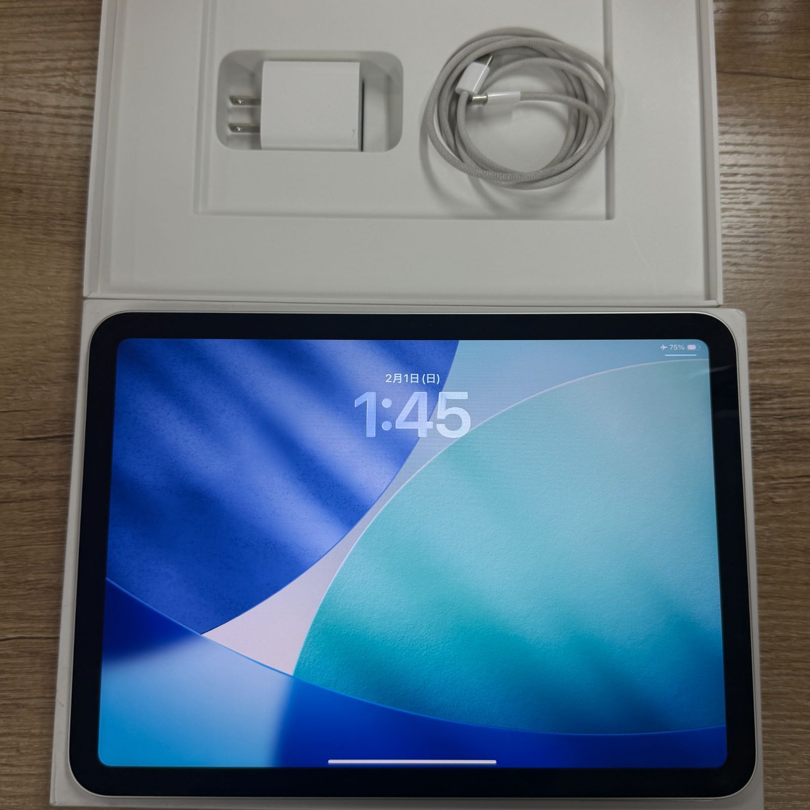 バッテリー100％⭐︎iPad A16 Wi-Fi モデル - メルカリ