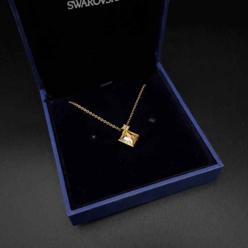 SWAROVSKI スワロフスキー ネックレス クリスタル ラインストーン 箱