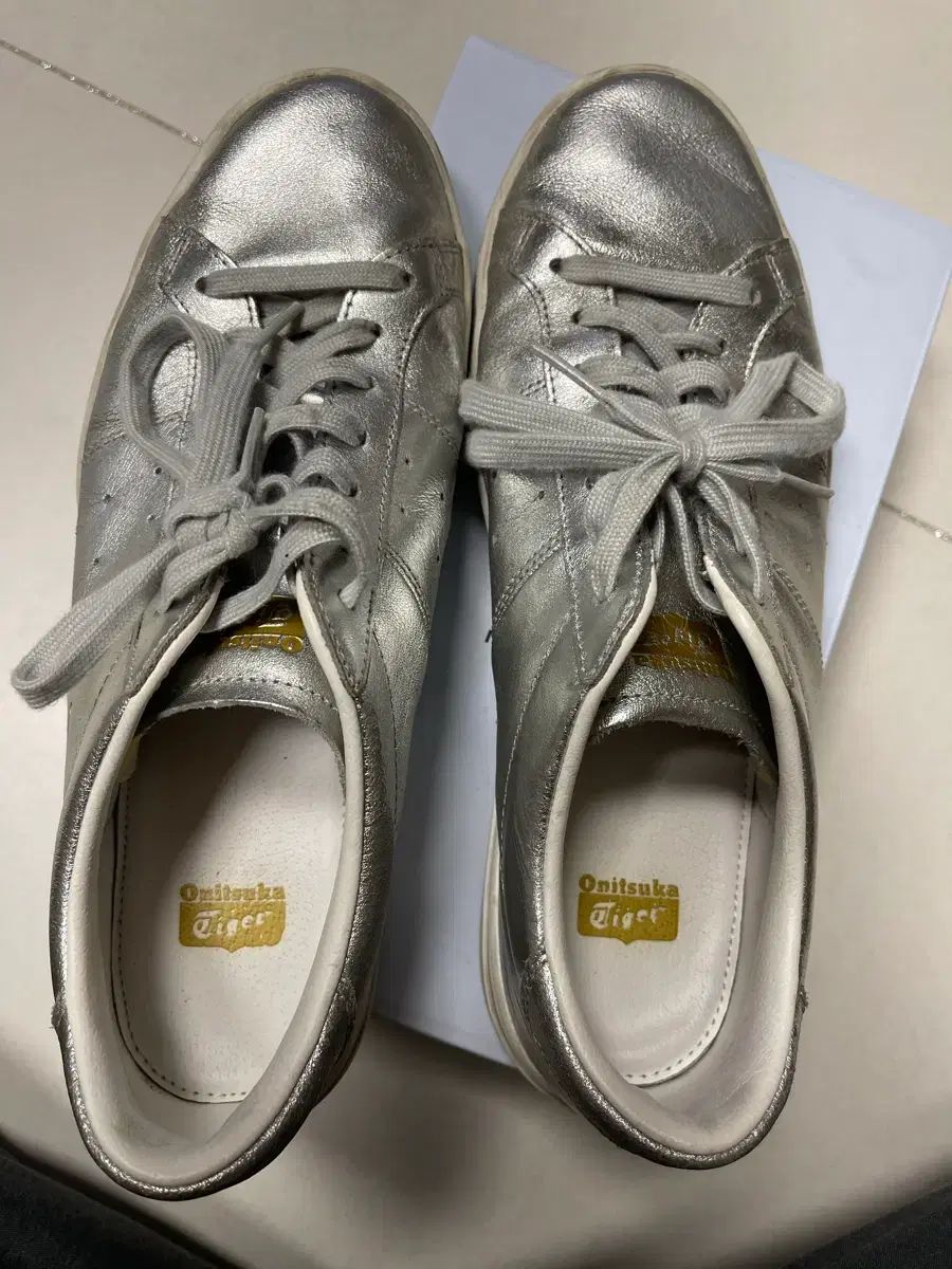 オニツカタイガー 론シップ 2 0 シルバー 270 - メルカリ