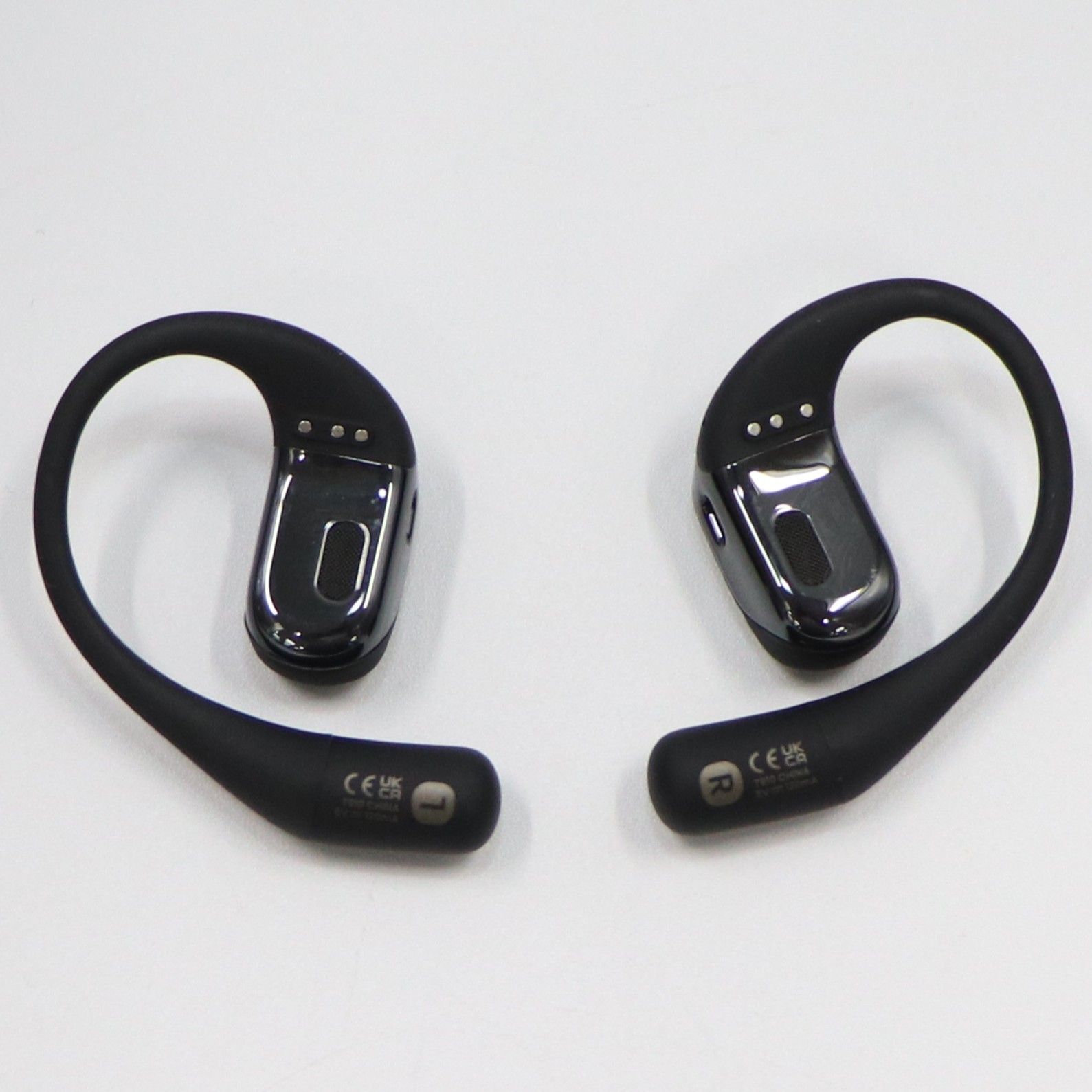 中古 shokz 完全ワイヤレスイヤホン OpenFit ブラック 【可(C