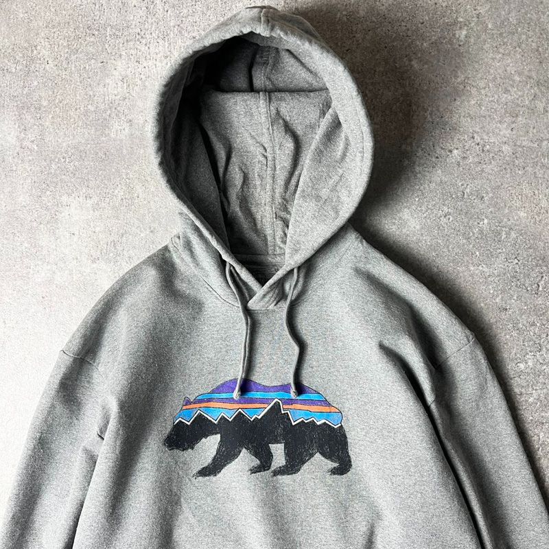 PATAGONIA (サーフライン)フード付きパーカー 色:ダークグレー メンズ