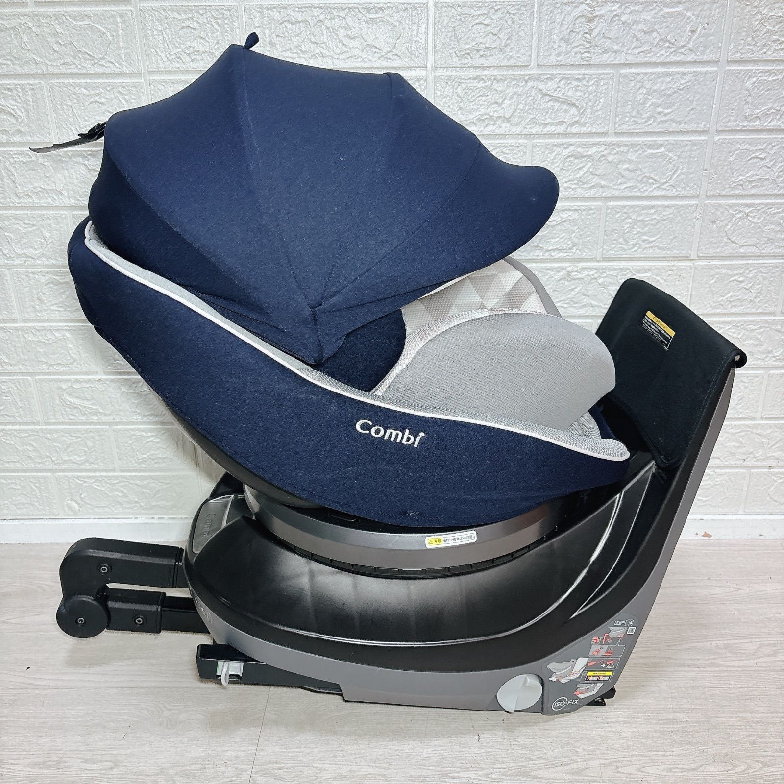 即決 combi コンビ 美品 クルムーヴスマートISOFIX JN-570 ネイビー