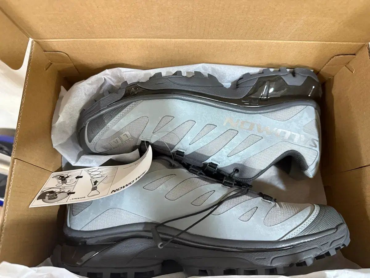 サロモン XT-4 プロテクティブ ウール モニュメント アスファルト シルバー