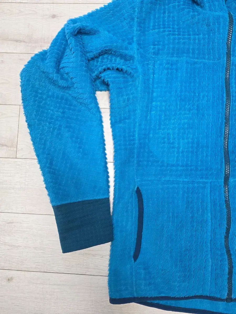 フリース フーディ