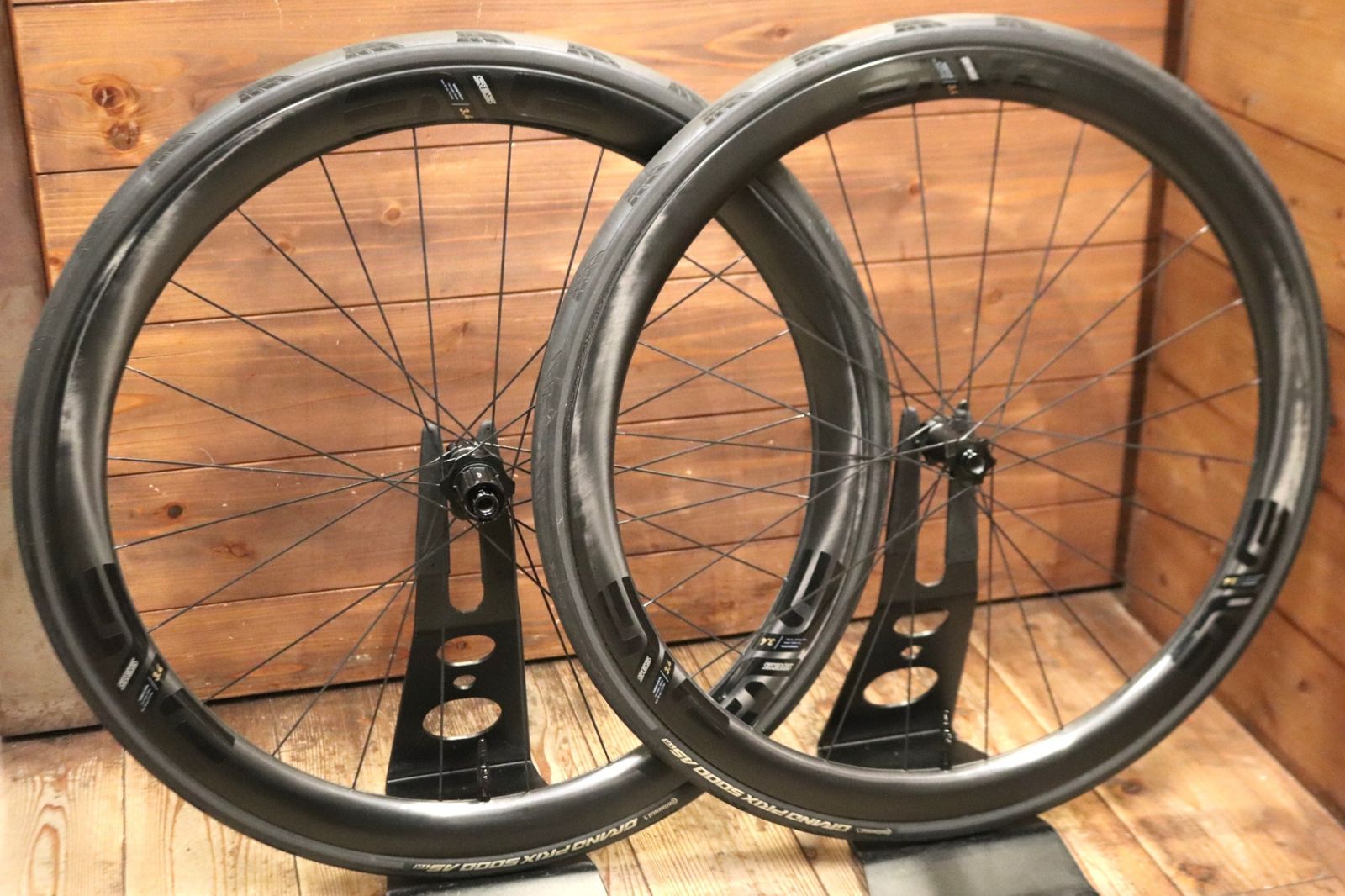 エンヴィ ENVE SES 3.4 NEW DISC カーボン フックレスリム ホイール