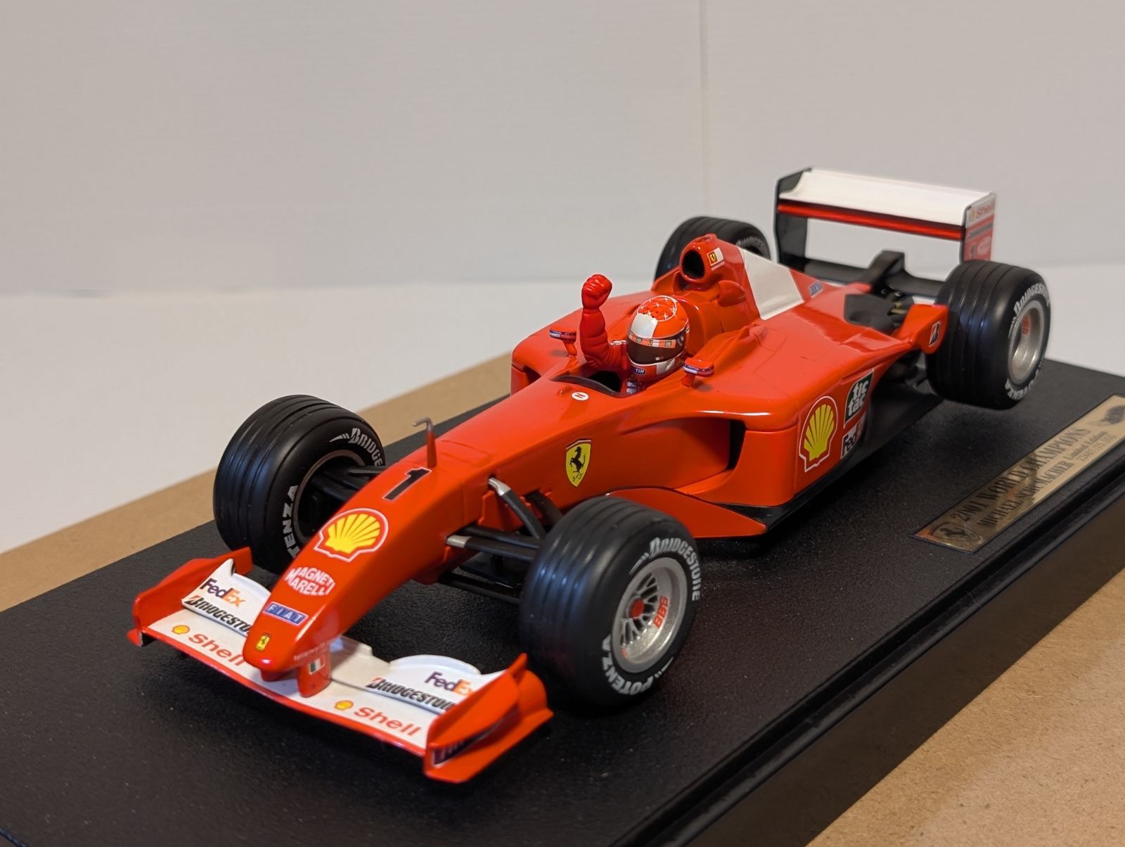 注意！限定品マテル1/18フェラーリF2001ミハエル・シューマッハ - メルカリ