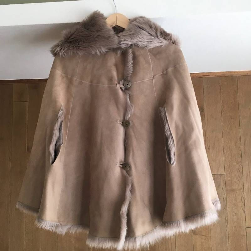 ガシュロウアンドコール GUSHLOW&COLE 羊革 ムートン ポンチョ - メルカリ