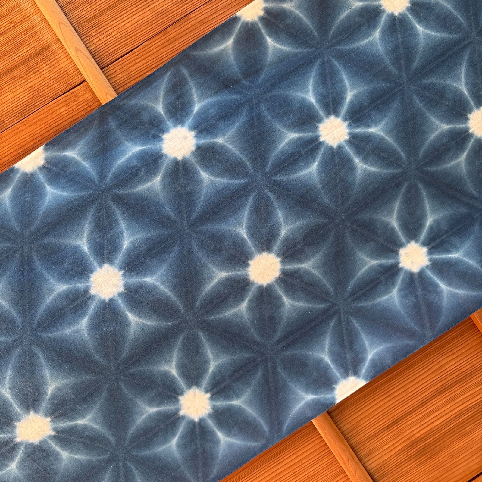 s199 【sato】 藍染 高級さらし生地 127cm 雪花絞り 有松鳴海絞り と同