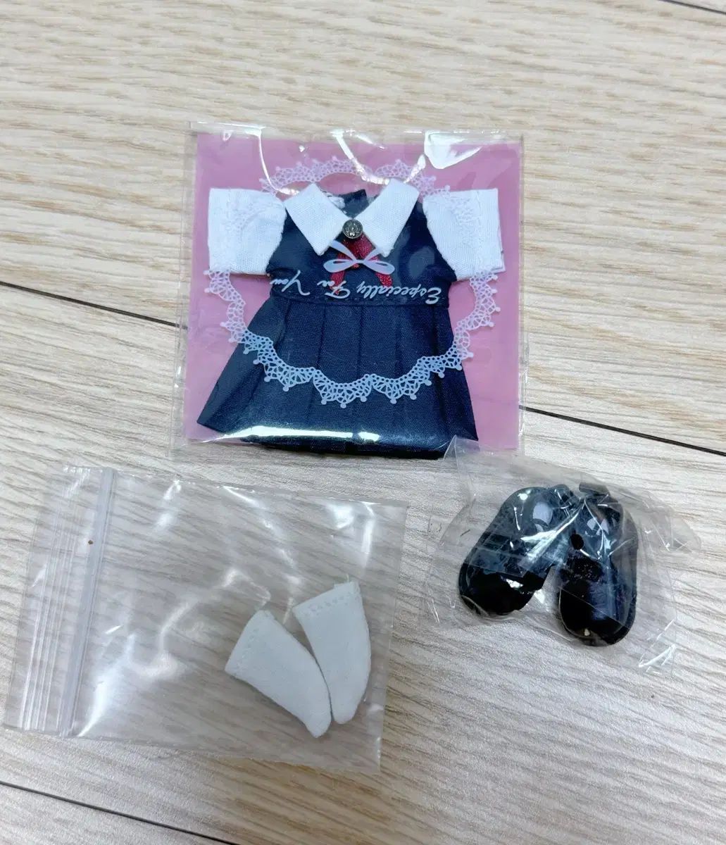 ももち@無言取引⭕様 リクエスト 4点 まとめ商品　オビツ11ねんどろサイズ 未使用 オビツ11 衣装 セット ねんどろいど - メルカリ