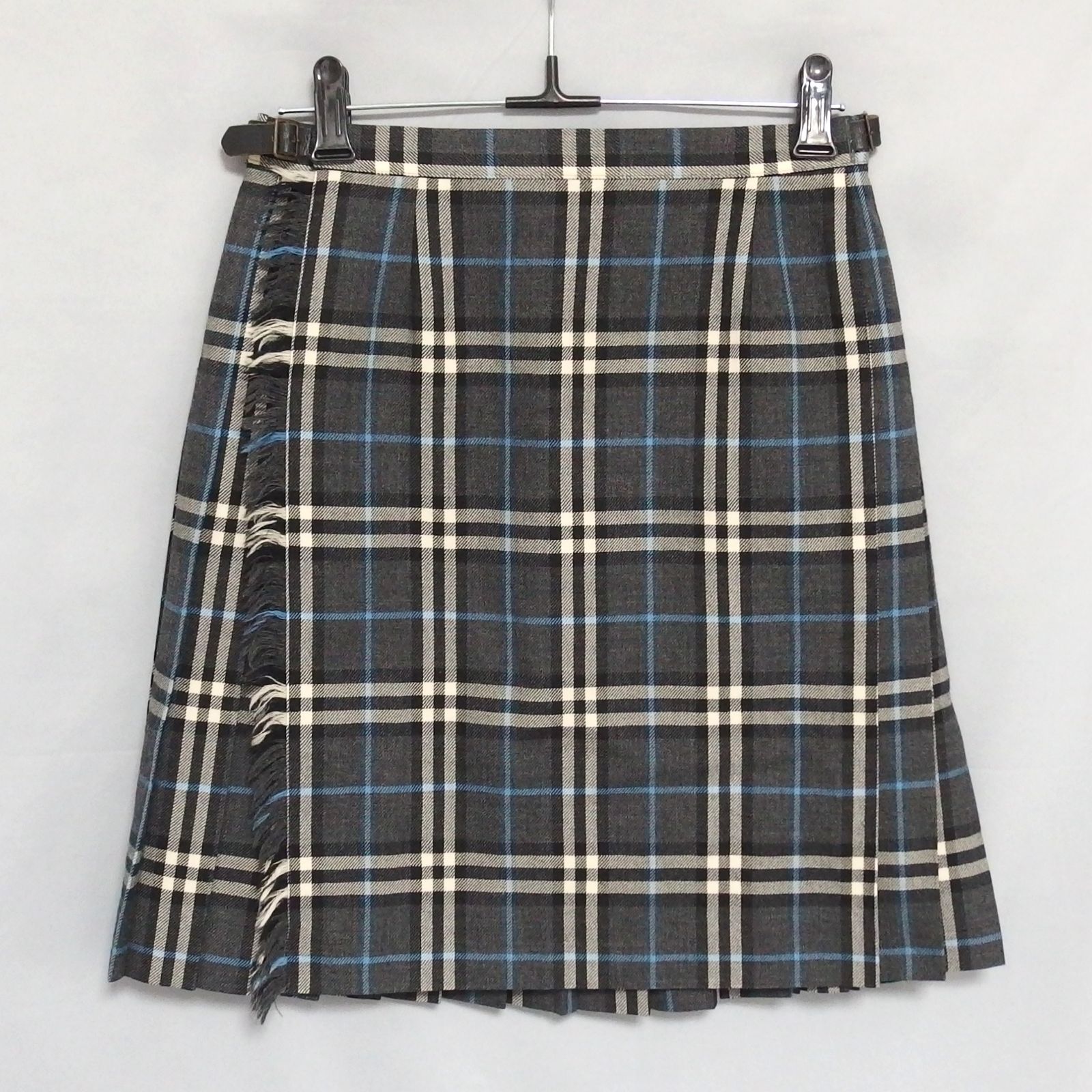 ☆BURBERRY BLUE LABEL ウール100％ ノバチェック ラップ スカート