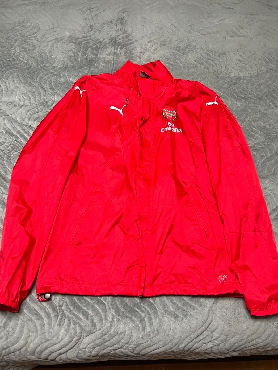 PUMA プーマ ARSENAL アーセナル レインジャケット ホーム L 16-17シーズン アーセナル FC PUMA プーマ レインジャケット（防水