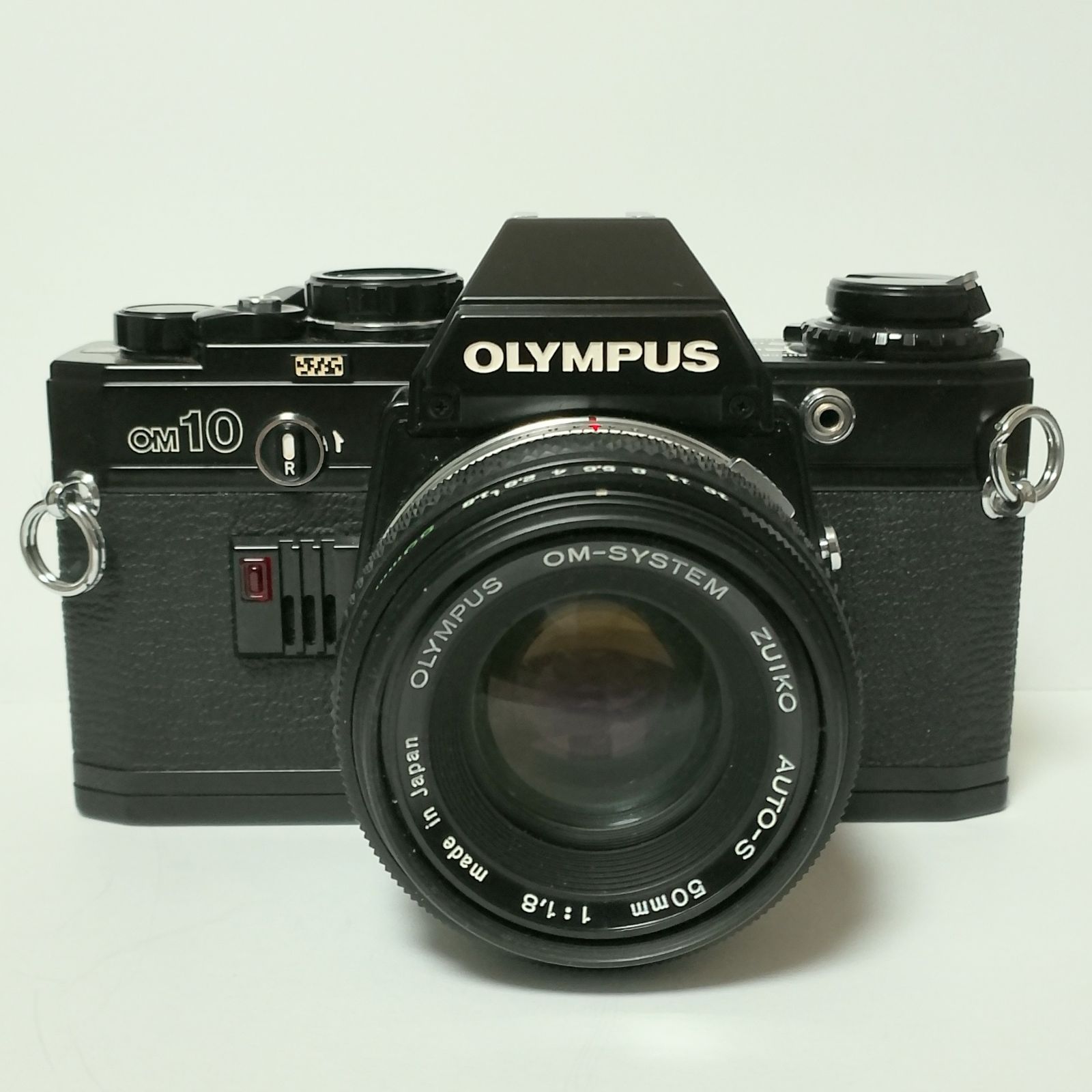 OLYMPUS OM-10 フィルム一眼レフカメラ + ZUIKO レンズ付き - メルカリ