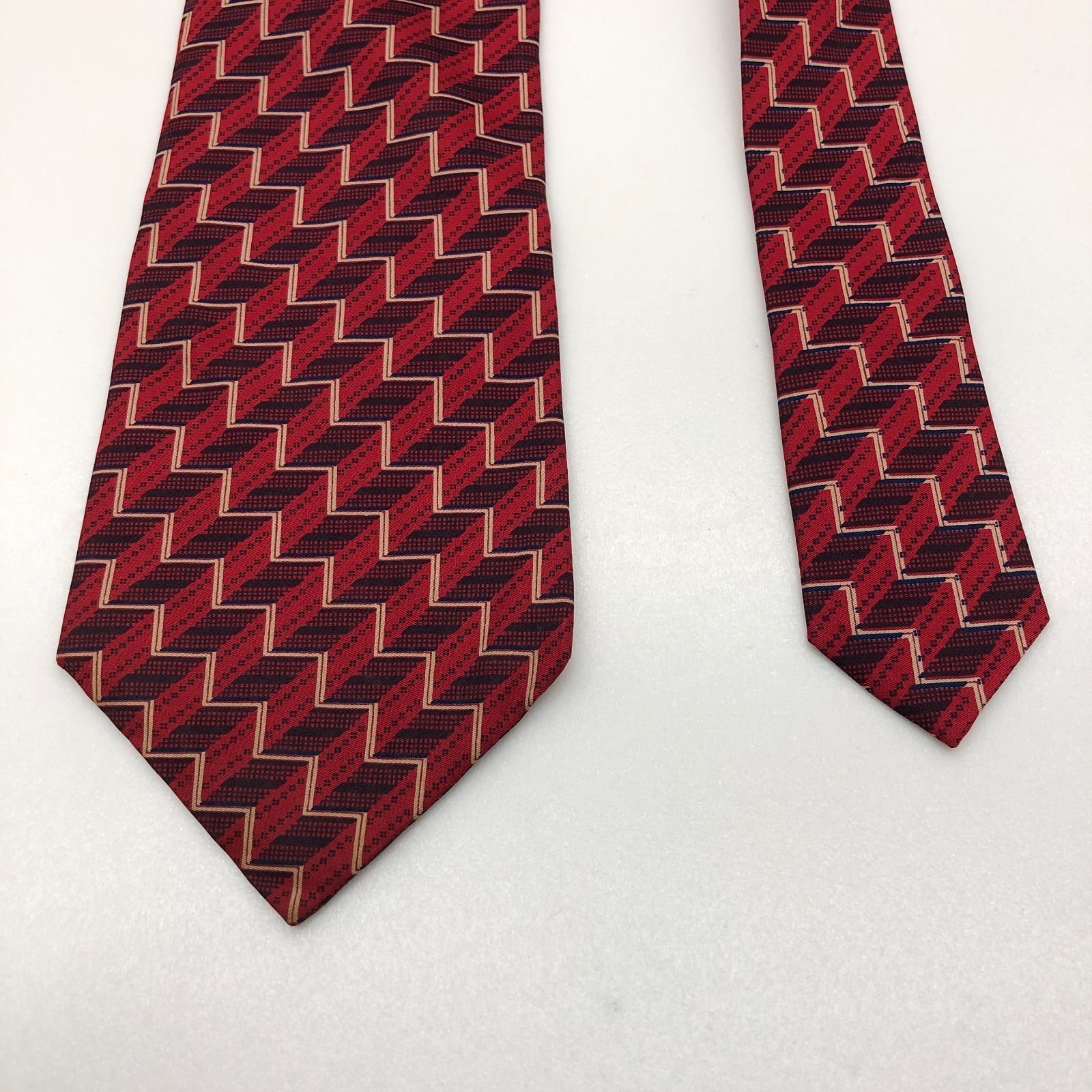 Christian Dior シルクネクタイ ロゴグラム レッド Christian Dior ネクタイ シルク 絹 レッド 赤 クリスチャンディオール