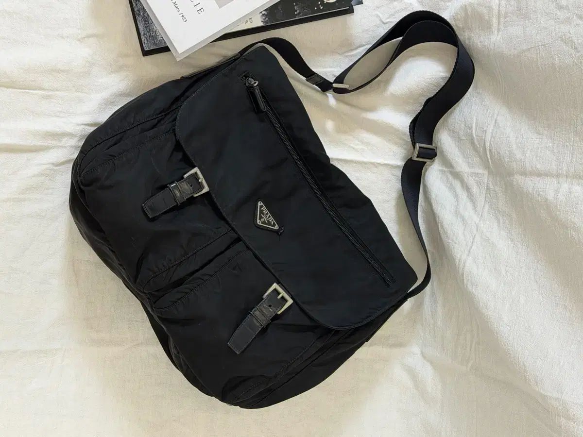 正規品 PRADA プラダ ツーポケット メッセンジャーバッグ クロスバッグ ショルダーバッグ ブラック