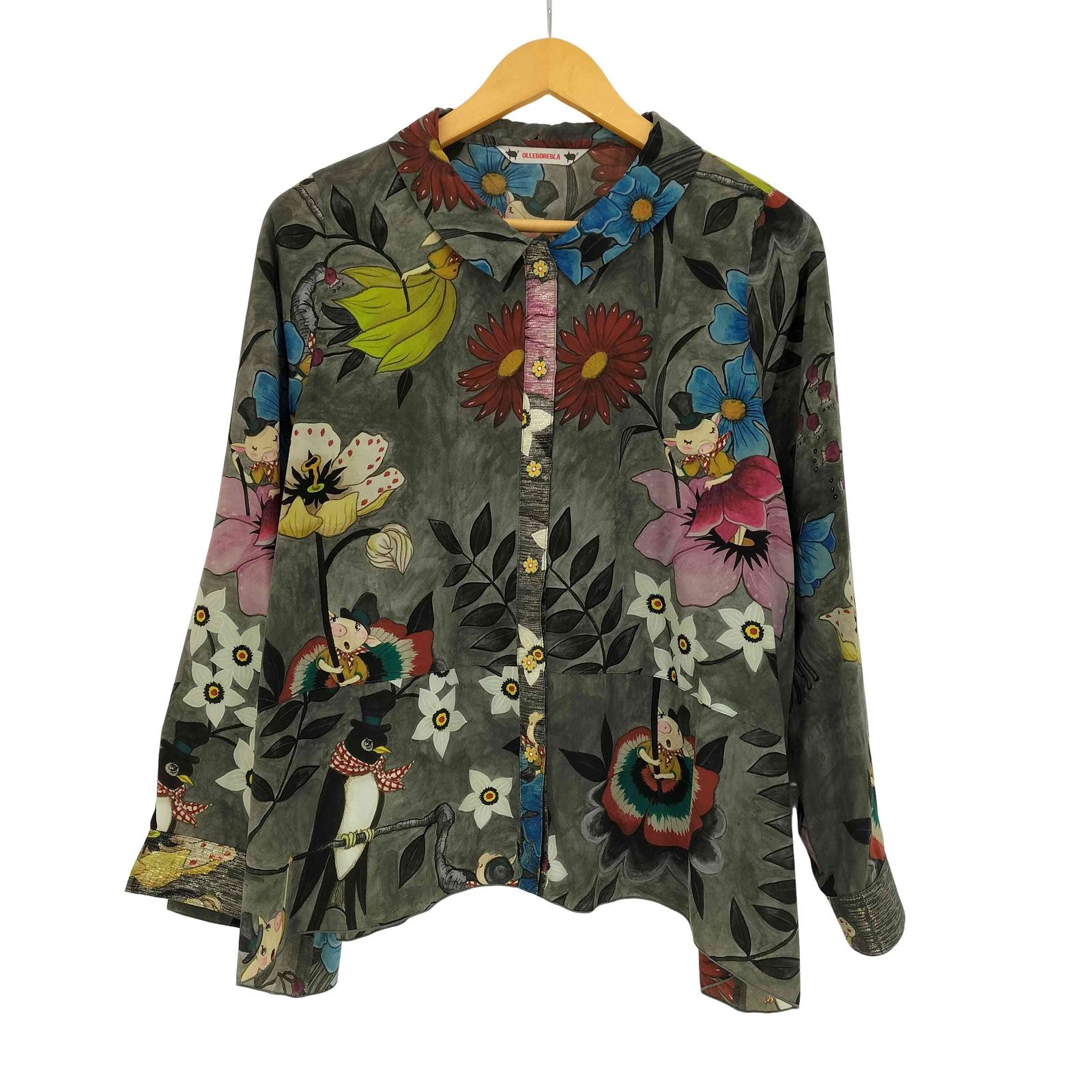 お*な様 OLLEBOREBLA アルベロベロ ブラウス ジャングルとブタさん お